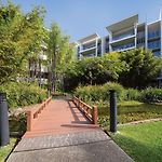 Oaks Brisbane Mews Suites