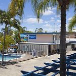 Raceways Motel