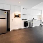 Lvl 24 Apartment In The Heart Of Cbd By Stylish Stays