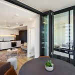 Amazing Location, Fabulous Flat!