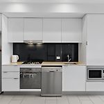 Stylish 1Br Valley Stay With Secure Car Park