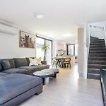 East Village Collective Poolside Urban Ease 15 Min To Airport