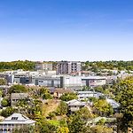 Essence Suites Taringa
