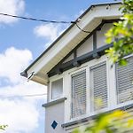 Family-Friendly Home In Vibrant West End
