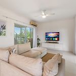 Spacious 2-Bed With Private Rooftop & Bbq Access
