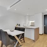 Fortitude Valley 1Brm With Skyline Views