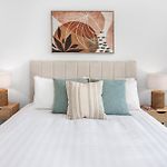 Comfortable 3-Bed Retreat Close Parks