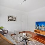 Windsor Cosy 2-Bedroom Unit In Quiet Neighborhood