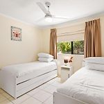 Albion Convenient Hideaway With Parking & Balcony