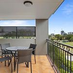 Comfy 2-Bedroom Family Apartment With Free Parking