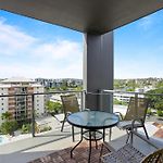 Spaciously Bright 1-Bed Apartment