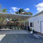 Aurora Studio & Court Yard Private Pet Friendly Free Parking