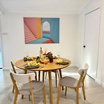 Spacious Belmont Granny Flat Easy Access To Cbd & Bayside