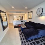 Private Bedroom & Bathroom In An Amazing Shared Brisbane Apartment