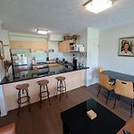 City-Valley Apartment