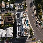 Modern Retreat-Style Apt, Stunning Rooftop Pool And River Views, Secure Park, Gym