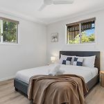 Spacious 3Br Home In Quiet Tarragindi Location