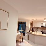 Carindale Family Home, Private Pool, Leisure Accommodation