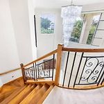 5Br Prestige Suburban Manor - Near Shops & Eats