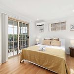 Pool & Tennis Court 3Br Bright Mt Gravatt Retreat