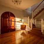 6Mil Luxe Hilltop 6 Bedroom Heritage Mansion