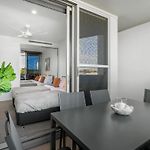 Gabba Retreat - Rooftop Pool & Stunning City View