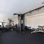 Stylish 2Br Cityside Apt With Pool, Gym And Parking