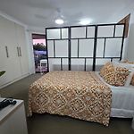 Top Floor# Full Aircon# City Cat# Bues# Park # Uni