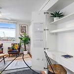 Central 2 Bed 2 Bath Parking