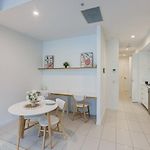 Modern 1Br Retreat - Pool, Gym, Parking - Walk To South Bank