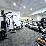 Modern 1Br Retreat - Pool, Gym, Parking - Walk To South Bank