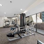 Direct Story Bridge Views - Sleeps 6 - Parking - Resort