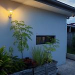 Serenity Suite Sunnybank Hills 2-Bedroom Suite With Kitchen