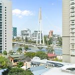 Central Luxurious 1 Bed Apartment