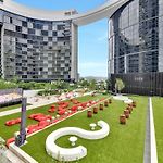 Gorgeous 3Br Apartment With Study Overlooking Bne River