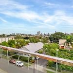 City Views, Modern 2Br, Balcony & Pool