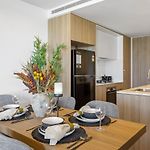 Gabba Retreat - Rooftop Pool & Stunning City View