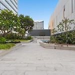 Immaculate Top Floor Views - 2Bed-2Bath-1Car-Pool