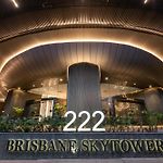 Skylight Brisbane Apartment With Free Parking