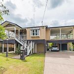 Stylish, Spacious Retreat With Plunge Pool - Casa Cranbrook
