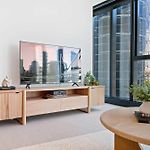 Central Luxurious 1 Bed Apartment