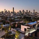 Sinclair Apartments - Free Secure Parking