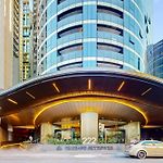 A Gallery In The Sky! Balcony, Pool And Parking At Skytower Level 33 Best Views In Brisbane!