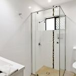 Quality Hotel Robertson Gardens