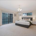 Spacious 5Br Family Home With Pool In Robertson