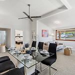 Value 3 Beds Family Stay With Pool Near Bay And Shops