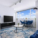 The Ridge Stylish 2Br Cityside Apartment With Pool, Gym And Parking