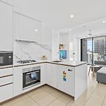 The Cityscape Pad With 2Br, 3-Bed & Free Parking