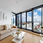 Alfred Street Retreat - 2Br With Parking A Pool & Gym