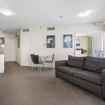 Brisbane City Retreat With Private Balcony